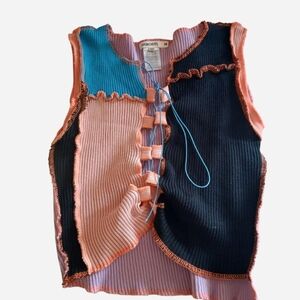 Colorblock Sleeveless Top with Unique Design